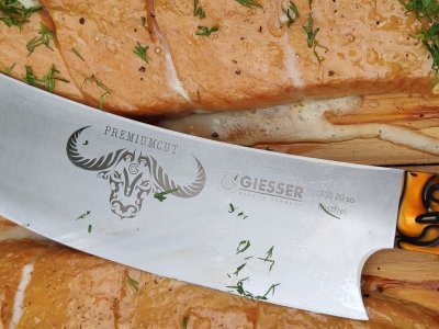 Instandsetzung und Schleifarbeiten von Messern